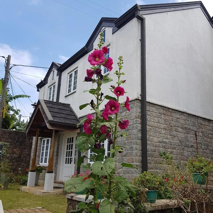 Villa Lakeside Cottages Nuwara Eliya