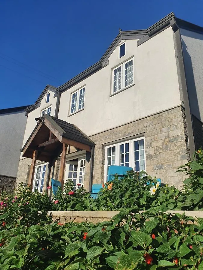 Lakeside Cottages Nuwara Eliya Villa